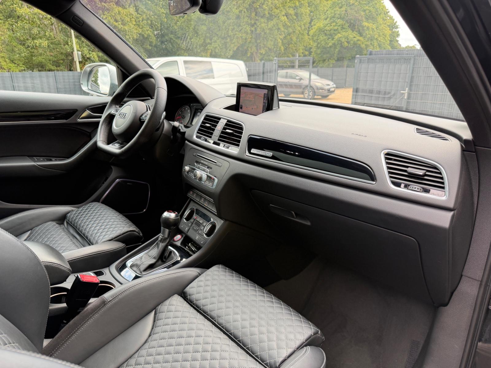 AUDI RSQ3 2.5 TFSI QUATTRO 340 ch 4X4 BVA - SONORISATION BOSE - PACK SPORT - TOIT OUVRANT