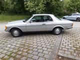 Mercedes-Benz CE 230 - Mercedes-Benz CE 230: Von Privat