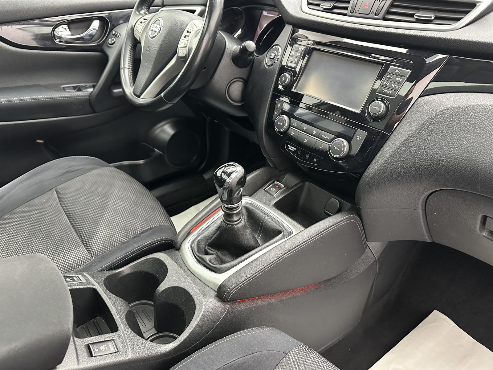 Nissan Qashqai Visia "PANO-NAVI-CAM-MULTI-SITZH"