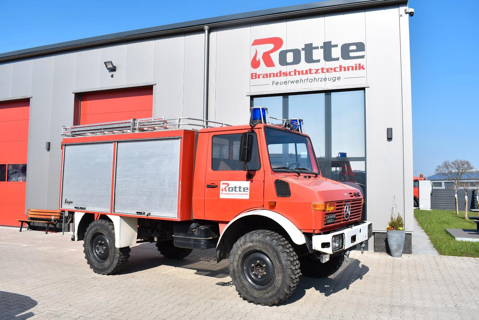 Mercedes-Benz Unimog 435 U 1300L OM352 Feuerwehr TLF 8/18