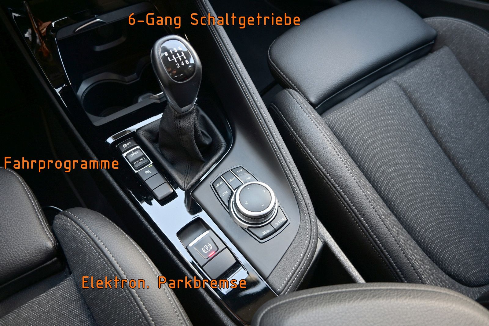 Fahrzeugabbildung BMW X1 sDr18d SPORT °AHK°DAB°KEYLESS°SPORTSITZE°18"°