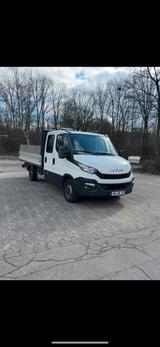 Volkswagen Iveco 35-130 voll fahrbereit - Volkswagen Golf mit Diesel-Antrieb: Iv
