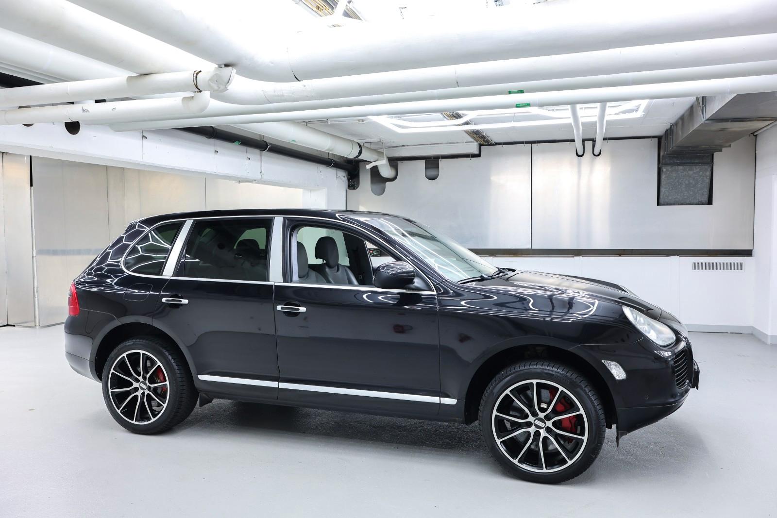 PORSCHE CAYENNE TURBO 4.5 V8 500CH - BVA - ATTELAGE - 135.600 KMS