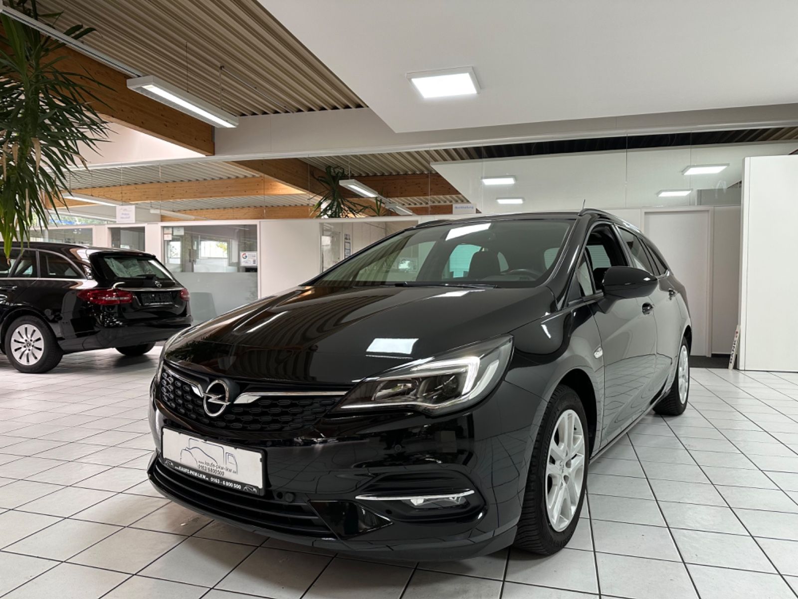 Fahrzeugabbildung Opel Astra K Sports Tourer Edition*Klima*MFL*46tkm*