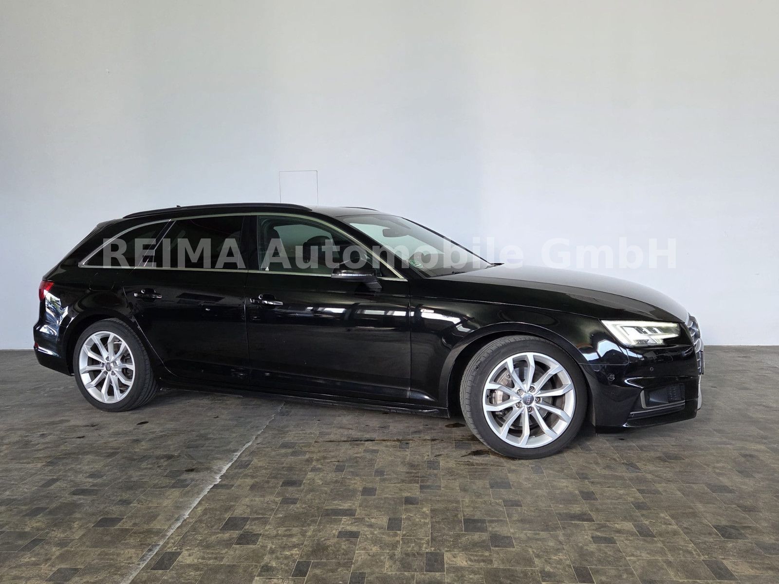 Fahrzeugabbildung Audi A4 3,0 TDi Avant quattro S-Line, Pano, LED, ACC