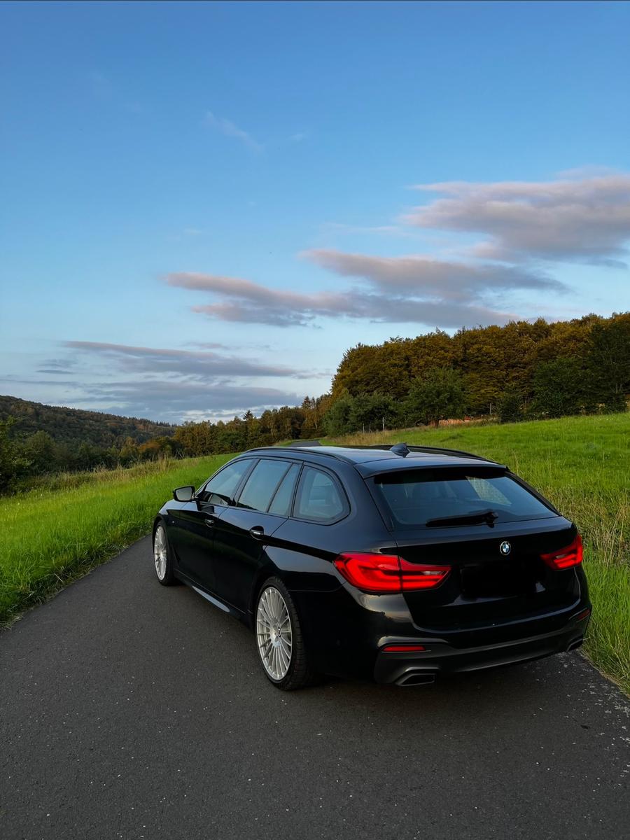 BMW 530d xDrive; M Paket;Shadowline;HUD;Komfortsitze