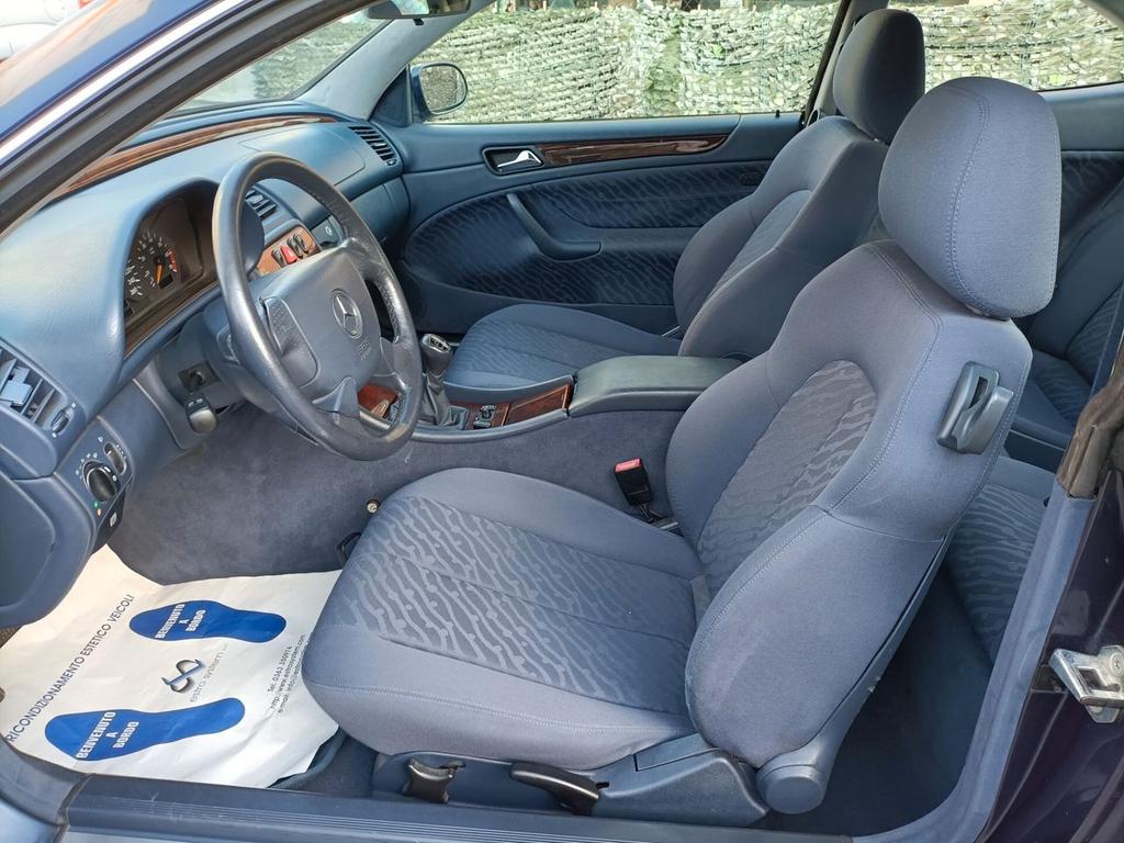 Mercedes-Benz CLK 200