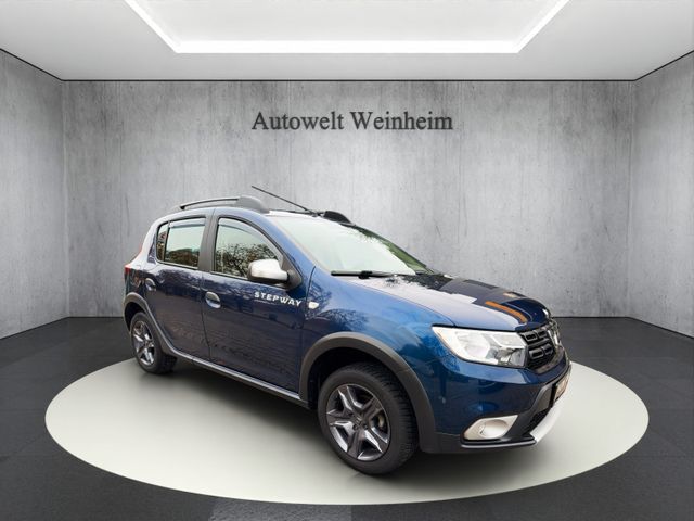 Dacia SANDERO°II°STEPWAY°CELEBRATION°AHK°NAVI°KAM°AUT°