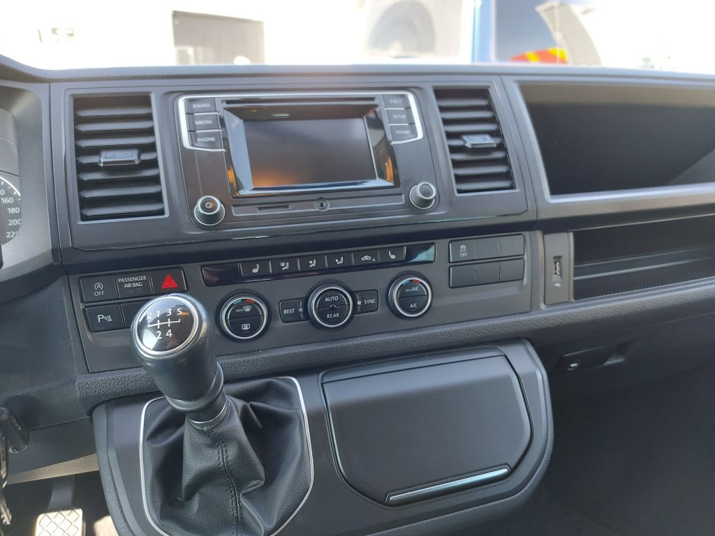 Volkswagen Multivan Kurz Trendline foto 10