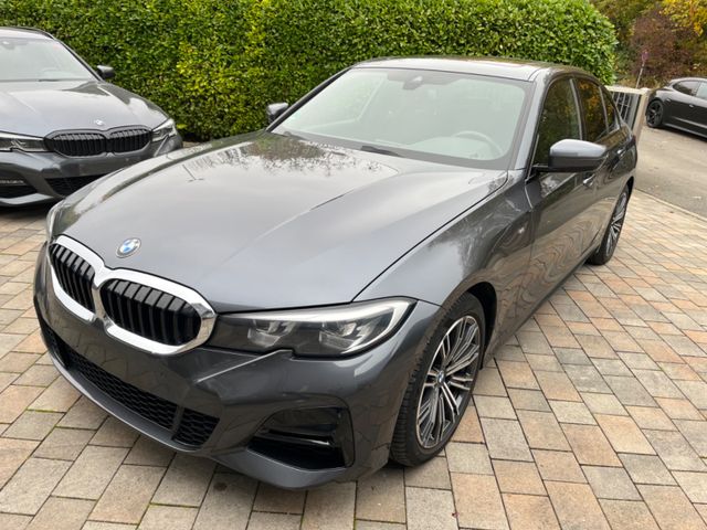 BMW 320i MPaket LivePR Leder Hifi Park GSHD LED 1Hd