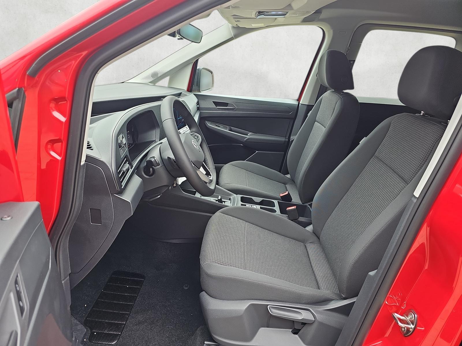 Volkswagen Caddy 1.5 TSI DSG ACC / Sitzhzg / PDChi / 5JGar