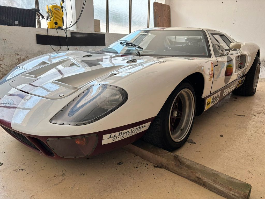 Ford GT
