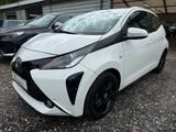 Toyota Aygo x-play touch --Automatik-- - gebrauchte Toyota Aygo (X) aus dem Jahr 2017
