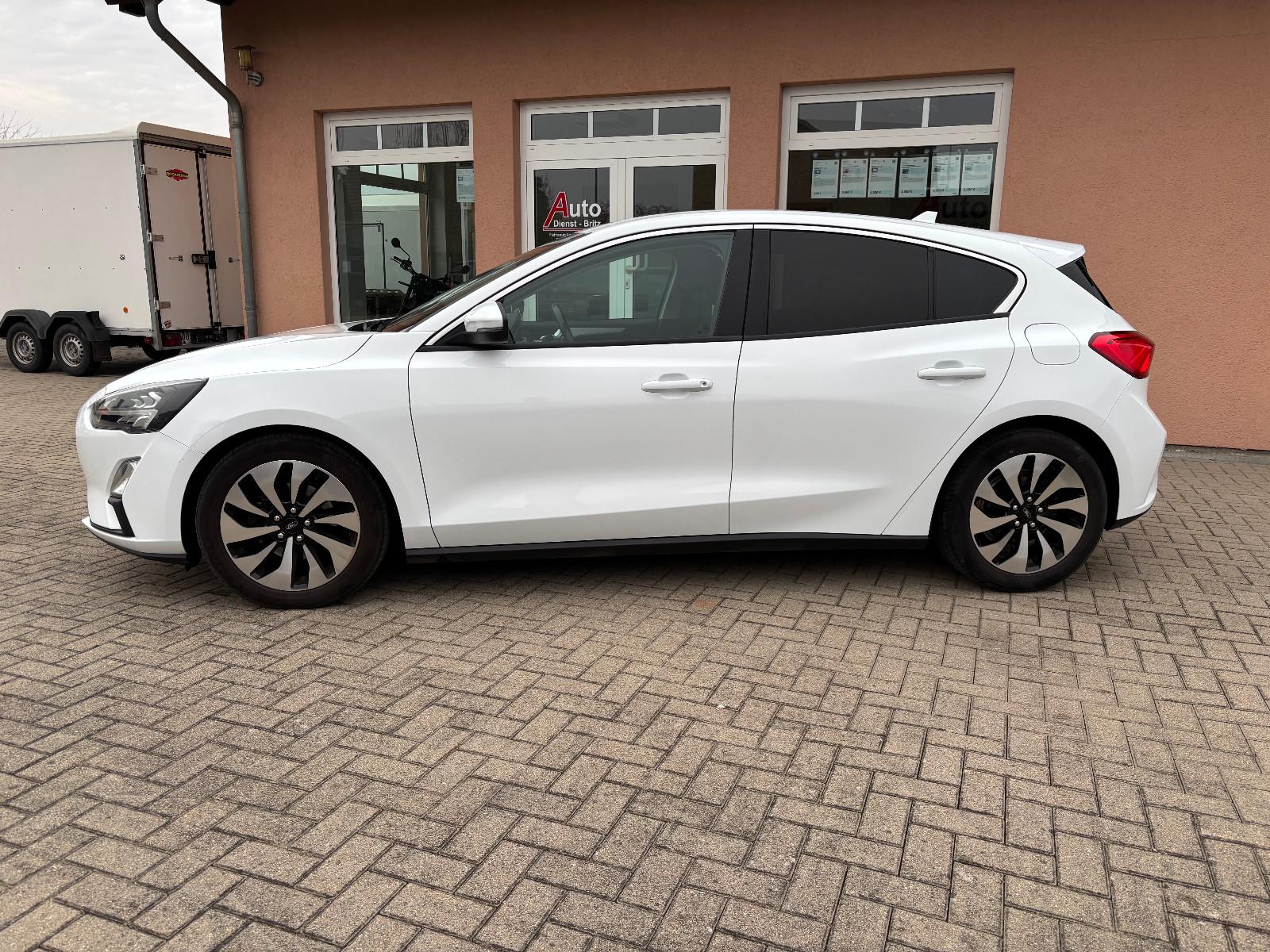 Ford Focus Lim. Cool & Connect, Autom., Kamera
