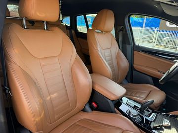 BMW X4 - 11