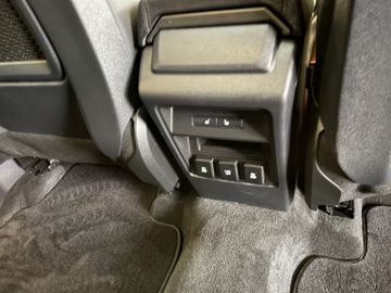 Land Rover Discovery Sport HSE *AHK*Kamera*Navi*Panorama*