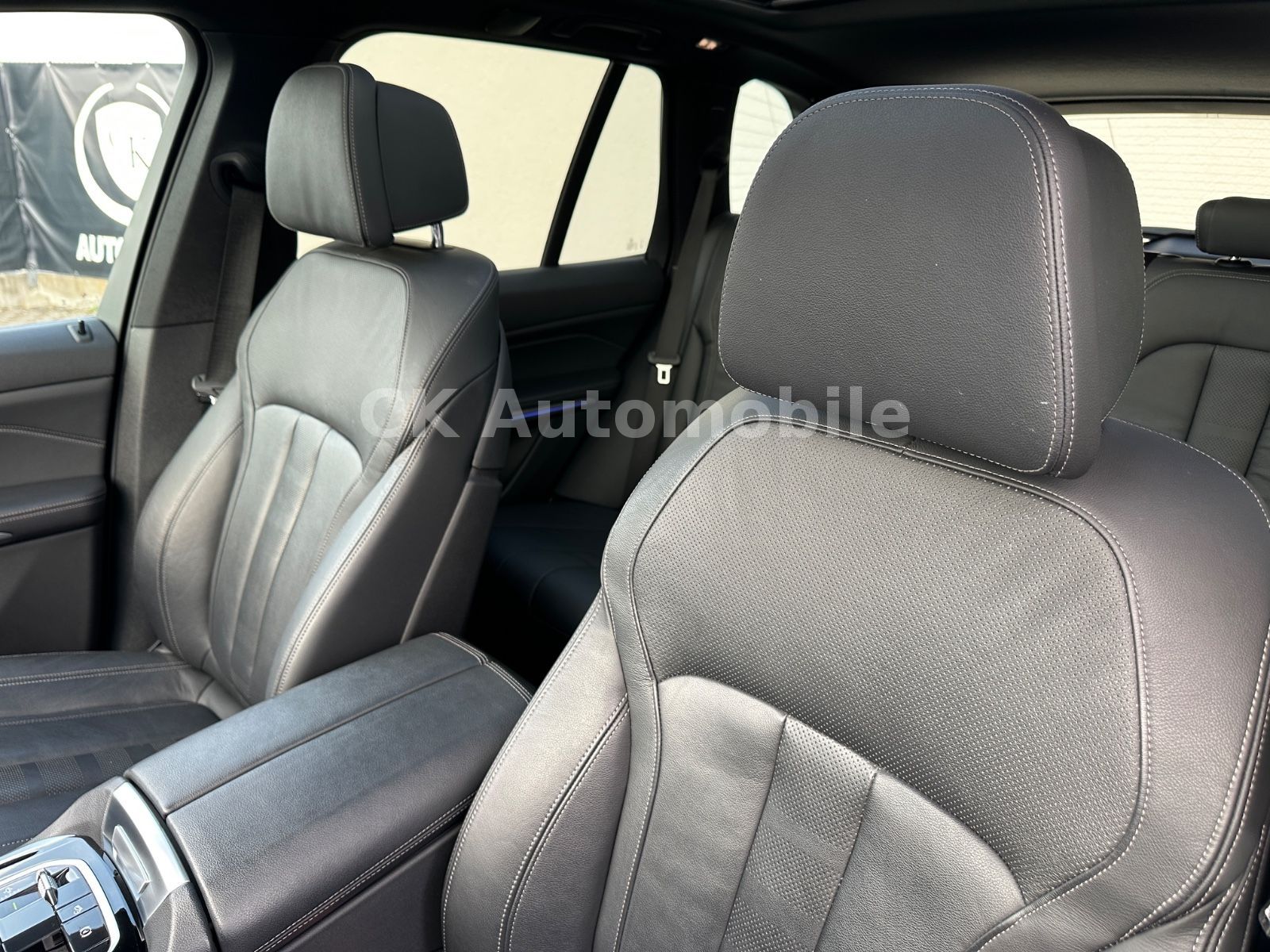 Fahrzeugabbildung BMW X5 xDrive 30d MSport/22Zoll/HeadUp/Pano/360°/AHK