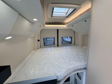 Westfalia James Cook 600 D Premium 18 Lithium SOLAR AHK