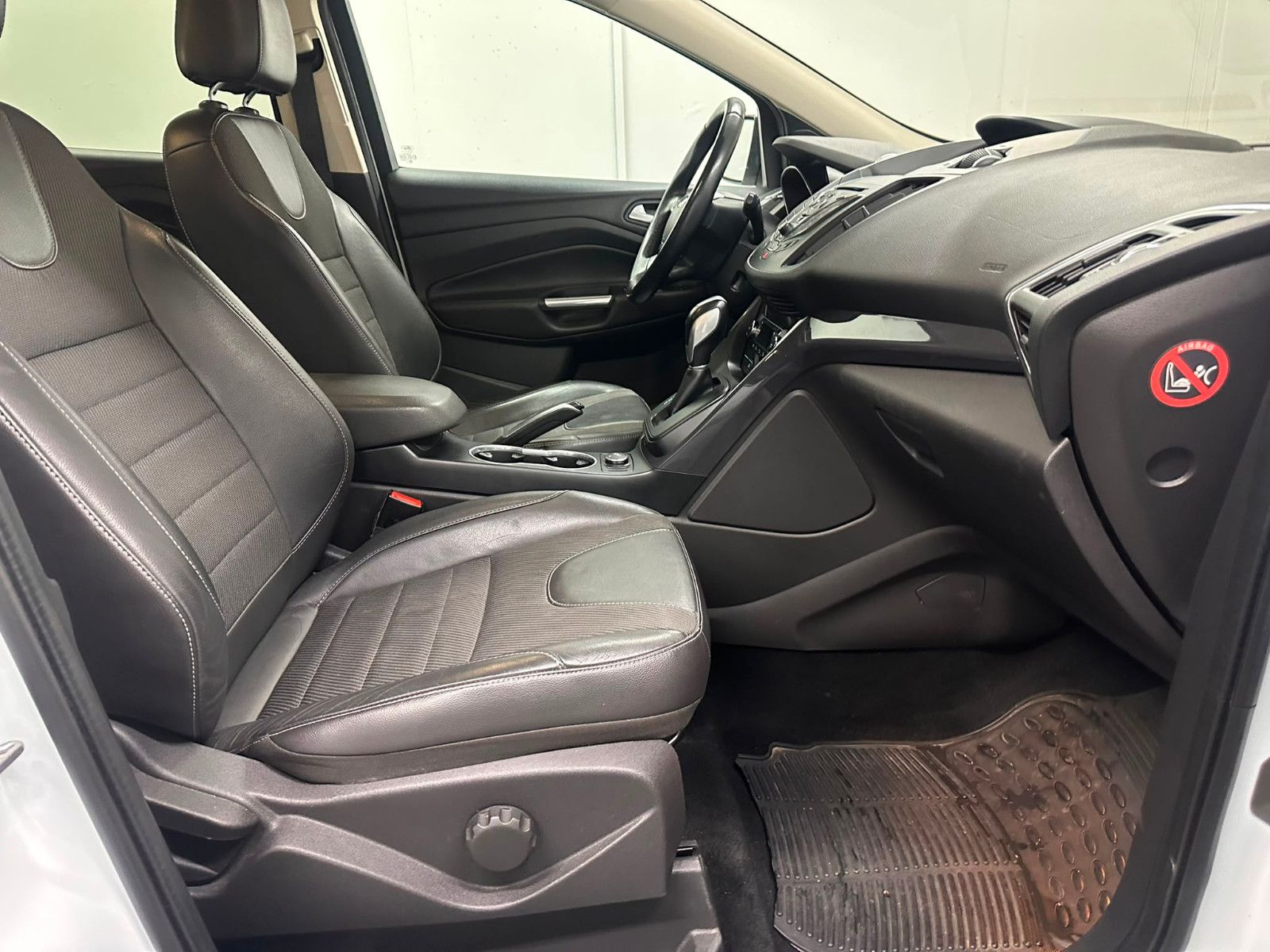 Fahrzeugabbildung Ford Kuga Titanium *TEMPO*KLIMA*SPORTSITZE*