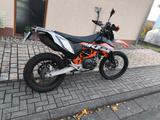 KTM 690 Enduro R mit Kofferträger und Gepäcktaschen - KTM ENDURO 690