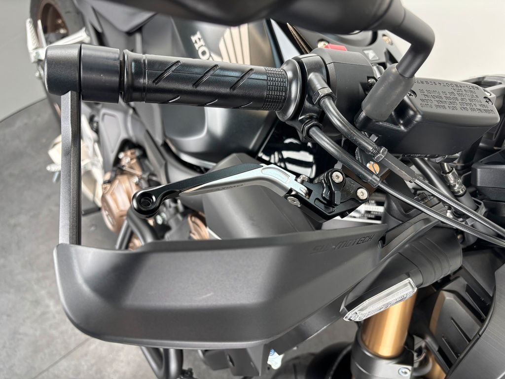 Fahrzeugabbildung Honda CB 650 R *NEUWERTIG *SERVICE FRISCH