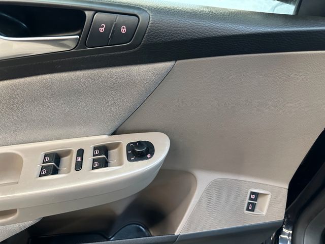 Volkswagen Passat Variant Comfortline *AHK*Klima*SHZ*PDC*