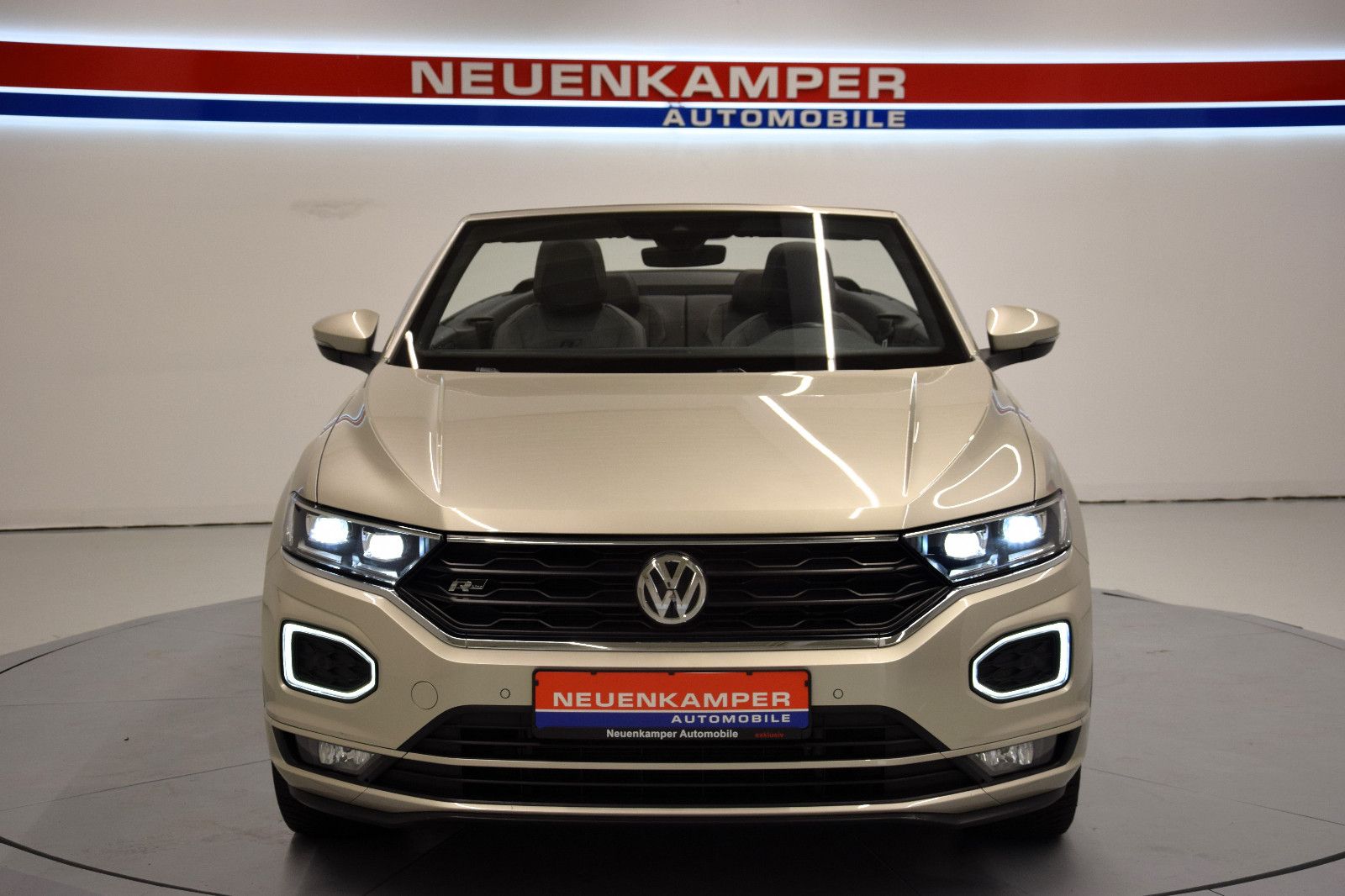 Fahrzeugabbildung Volkswagen T-Roc Cabrio R-Line LED ACC Navi beats Ambi Kame