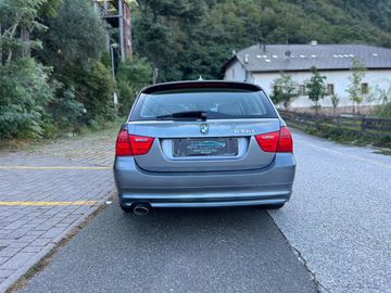 BMW 320 - 4
