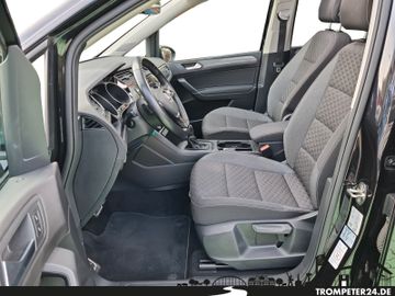 Fahrzeugabbildung Volkswagen Touran Join 1.6 TDI DSG LED Pano Navi 7 Sitze