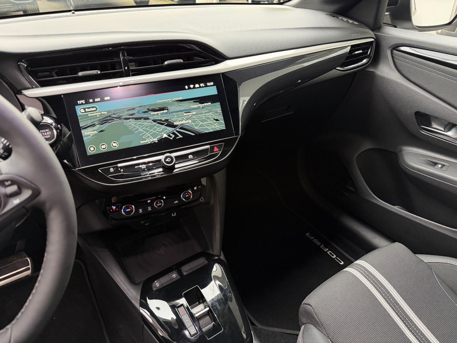 Fahrzeugabbildung Opel Corsa F GS 130 PS Automatik/Navi/Kamera!