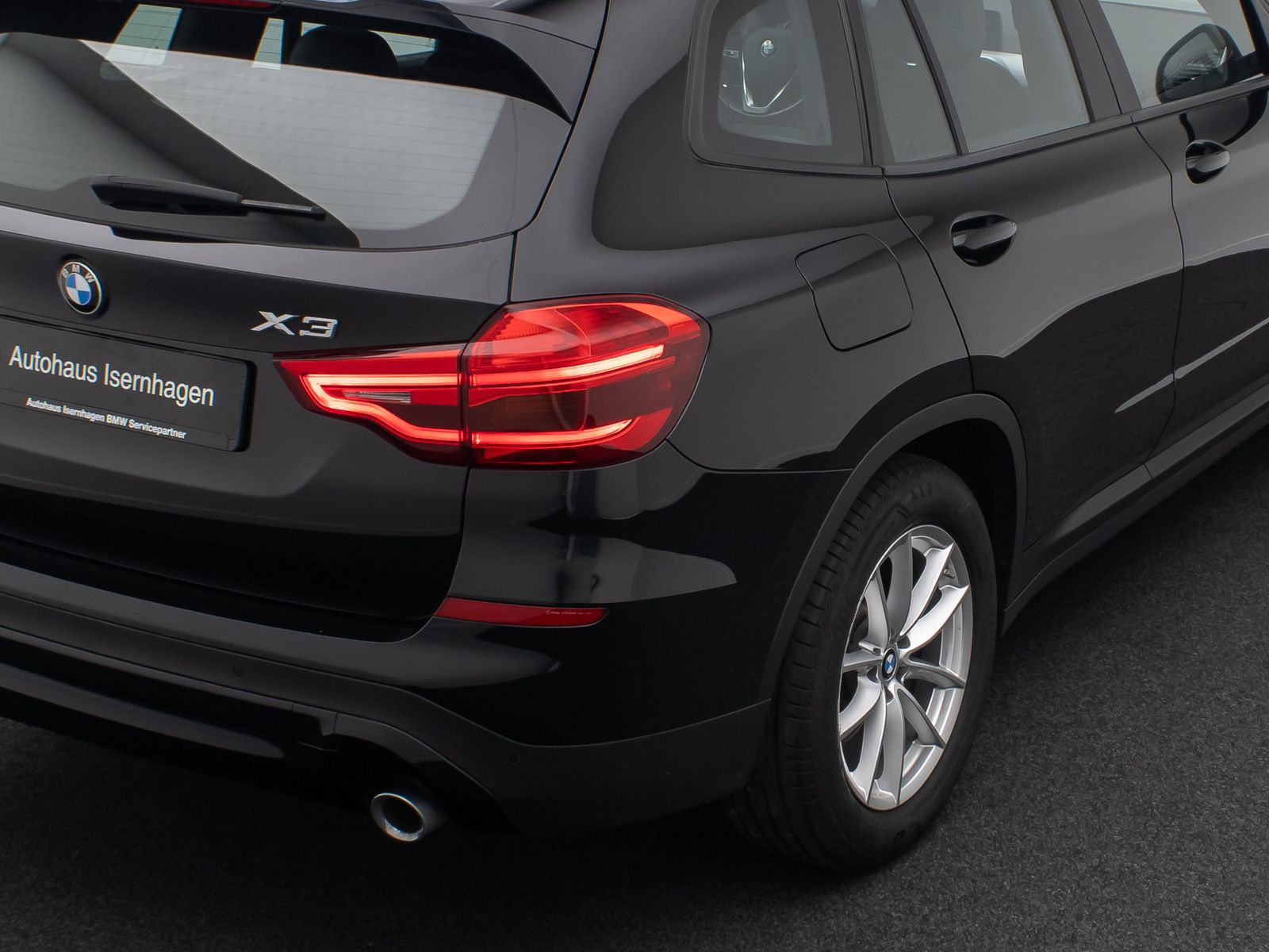 Fahrzeugabbildung BMW X3 xD20d PDC CockpiPlus Sportsitz LED 18Zoll