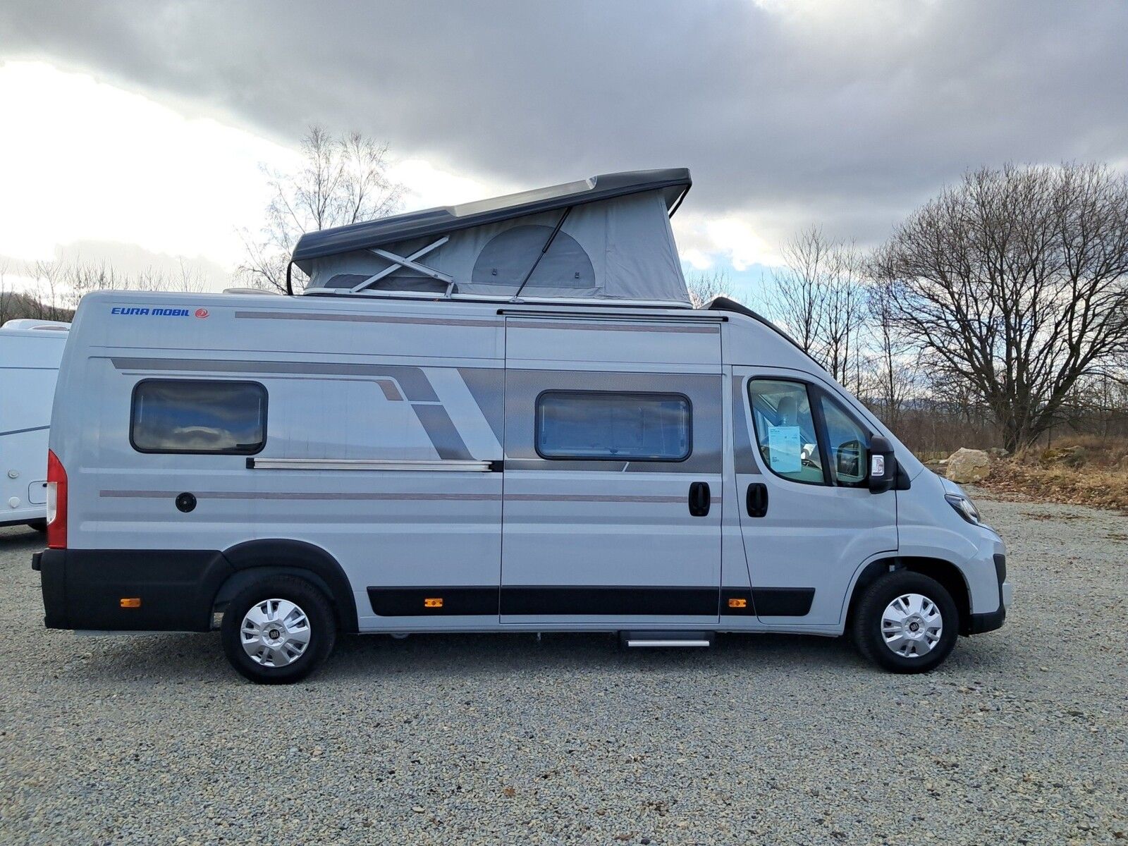 Fahrzeugabbildung Eura Mobil Van V 635 EB