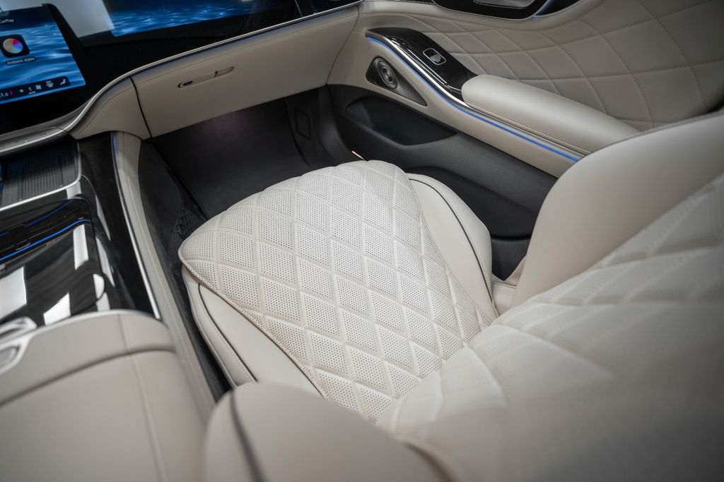 S 450 d 4MATIC L 2027 BLACK/BEIGE AMG PANO - Bild 24