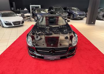صورة 3 لـ 2010 Mercedes-BENZ SLS AMG