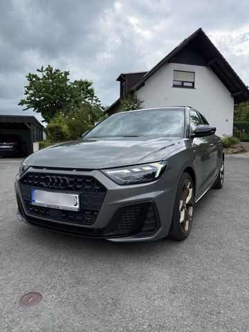 AUDI Audi A1 Sportback 40 TFSI S-Line