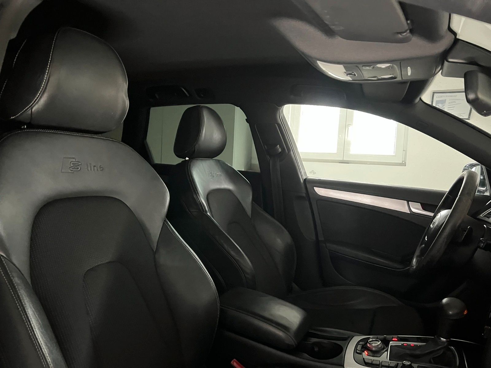 Fahrzeugabbildung Audi A4 Avant S line Sportpaket / plus Quattro