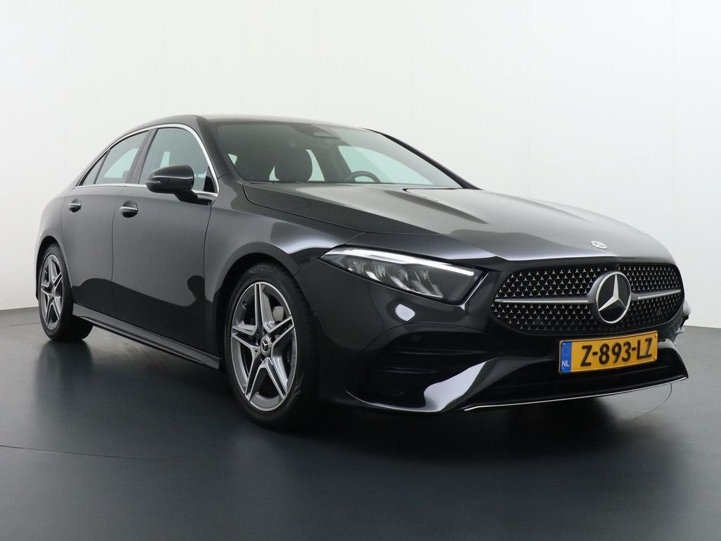 Mercedes-Benz A 180 Star Edition AMG Line