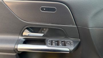Mercedes B 180 - 9