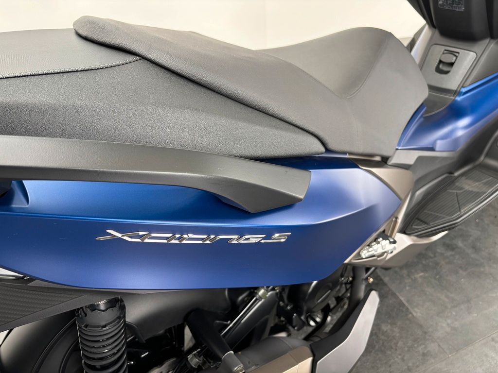 Fahrzeugabbildung Kymco XCITING S 400 I *TOPCASE *1.HAND