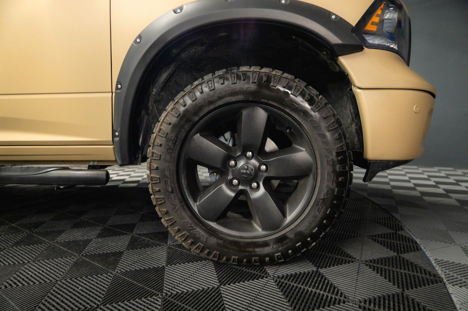 Fahrzeugabbildung Dodge RAM 5.7 V8 HEMI 4x4 OFFROAD RAPTOR LONGBED 19%