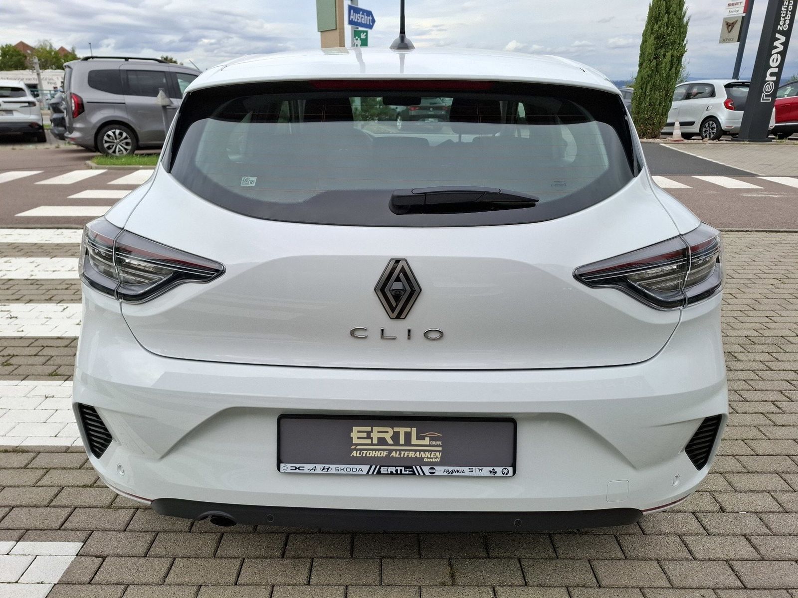 Renault Clio - Bild 8