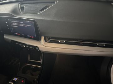 BMW iX1 xDrive30 DAB LED Komfortzg. Parkassistent