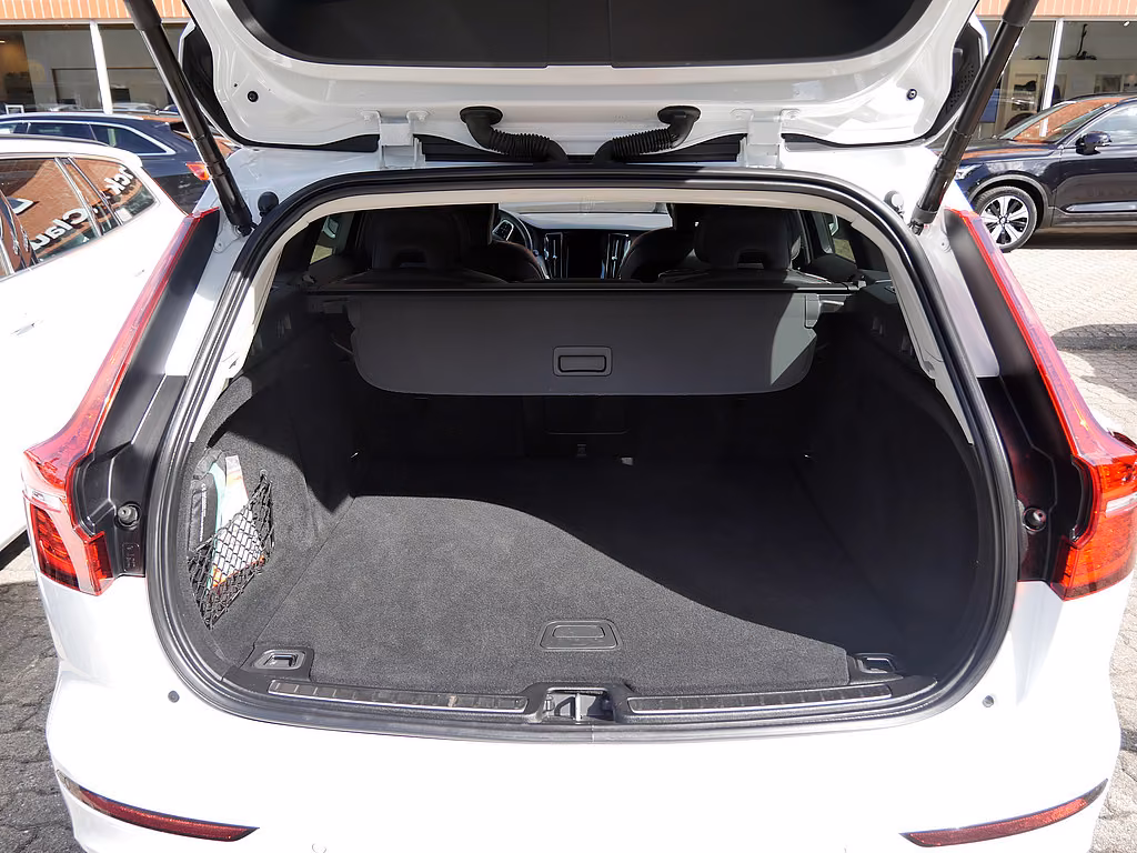 Volvo V60 Cross Country B5 AWD Pro, миниатюра 12