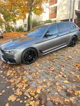 BMW 520d Touring A - - BMW 5er Reihe Gebrauchtwagen in Stuttgart