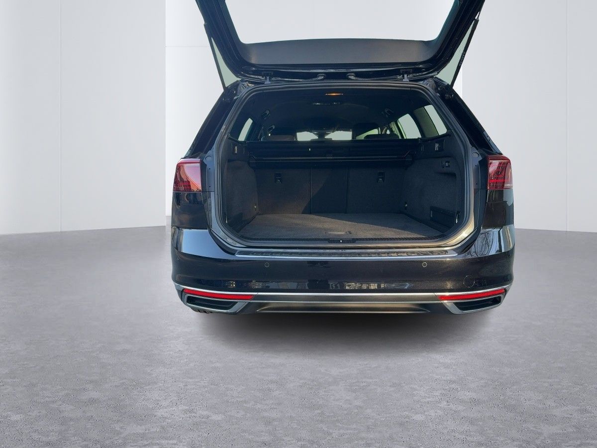 Volkswagen Passat Variant - Bild 8