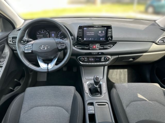 Fahrzeugabbildung Hyundai i30 1.0 T-GDi  Apple CarPlay+Kamera+SHZ+PDC+UVM+