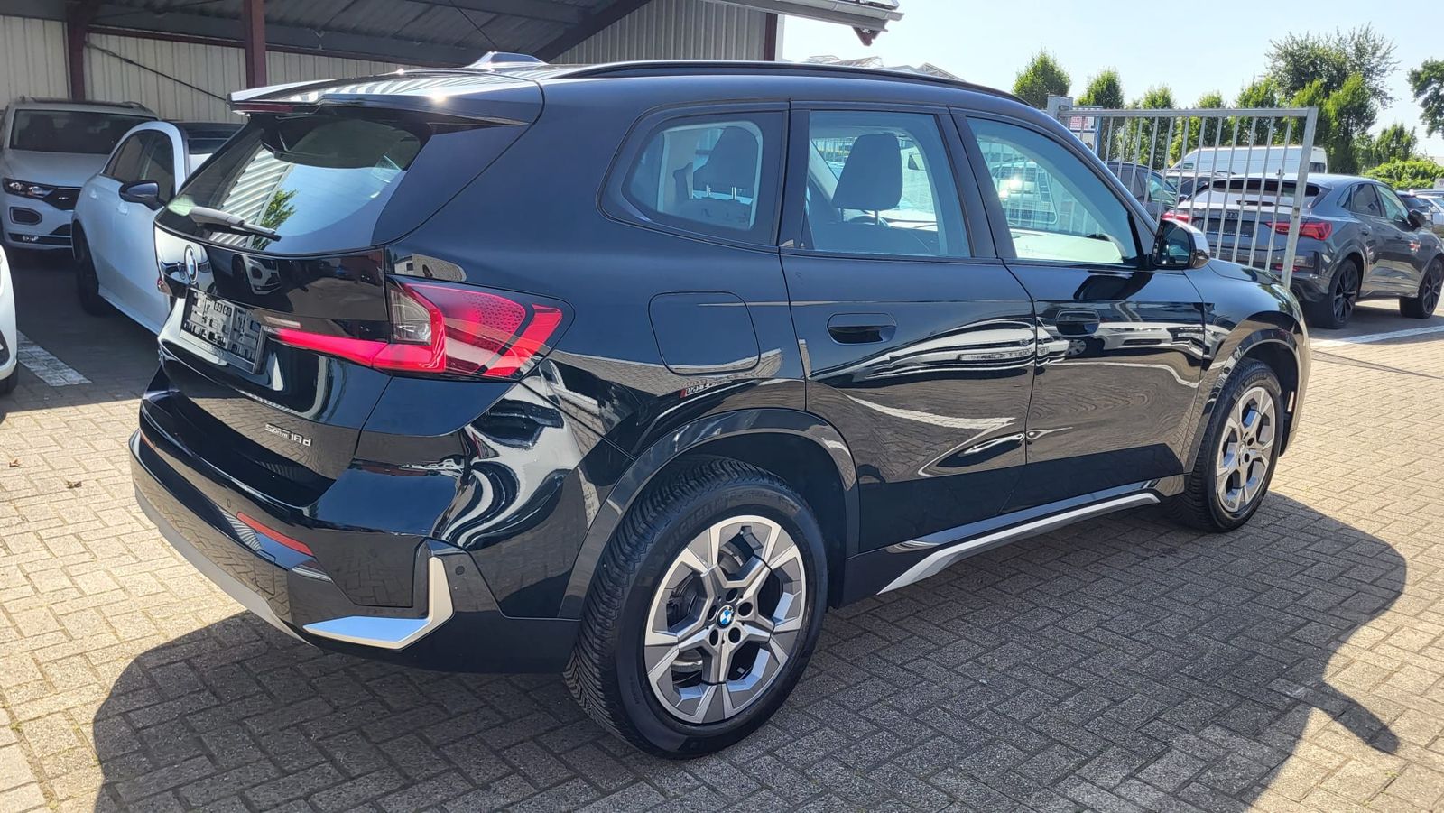 BMW X1 18 d sDrive xLine Live Cockp.Plus Kam PDC LED foto 10
