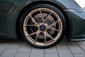 Porsche 992 - 12