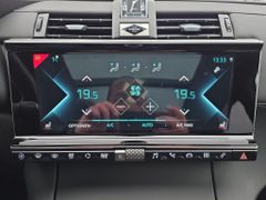 Fahrzeugabbildung DS Automobiles DS 7 1.6 E-Tense 225 Grand Chic LEDER/PANO
