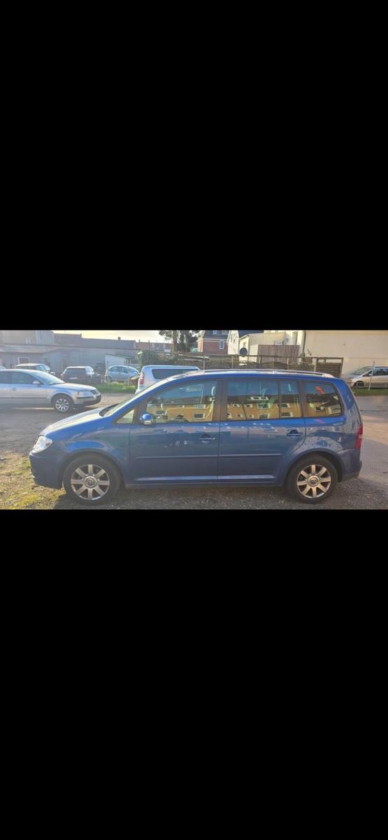 Volkswagen Touran 2007 — engine 140 HP (103kW)